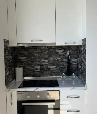 Good Times & Tan Lines * دراس