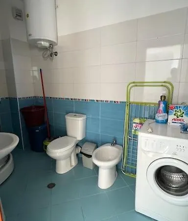 Good Times & Tan Lines *