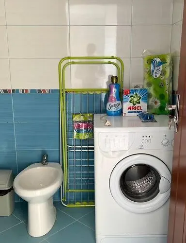 Good Times&tan Lines *