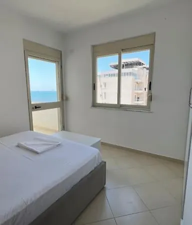 Apartment Good Times & Tan Lines Durres