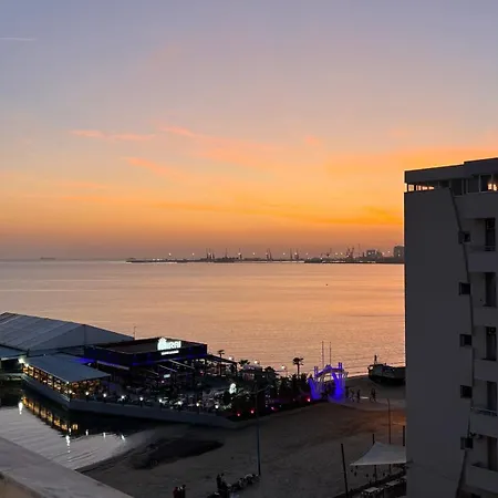 Good Times & Tan Lines *