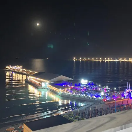 Good Times & Tan Lines Apartment