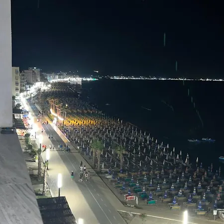 Good Times & Tan Lines Apartment